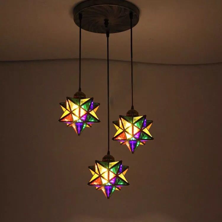 A021383ステンドグラス．ペンダントライト 豪華天井照明ステンドグラスランプ ガラス工芸品 星柄 電源..