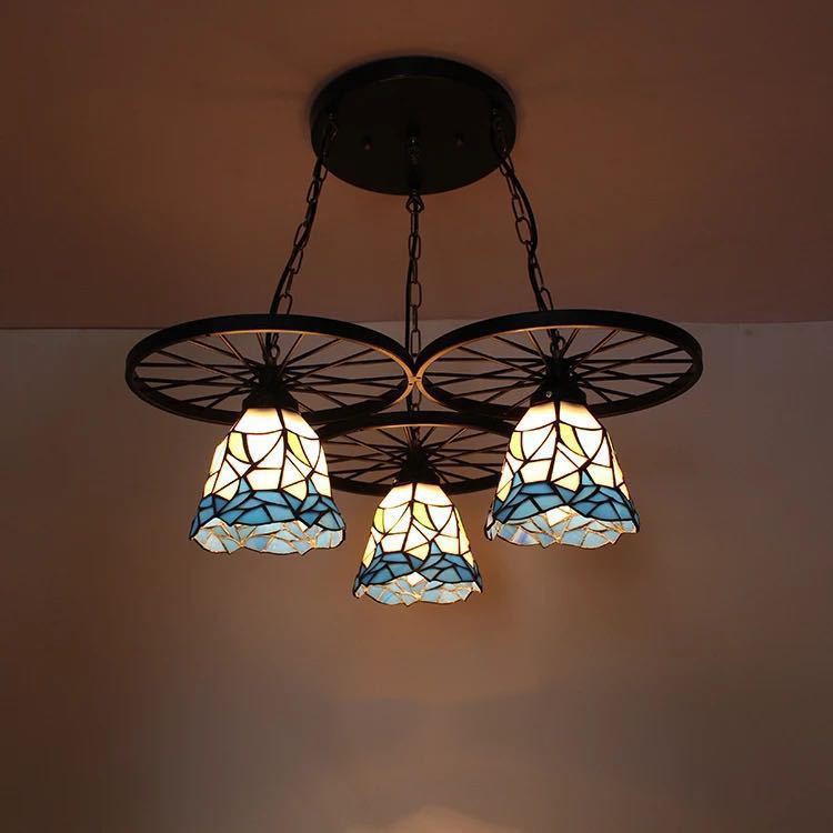 A012317ステンドグラス．ペンダントライト豪華天井照明ステンドグラスランプ ガラス工芸品． 電源直結..