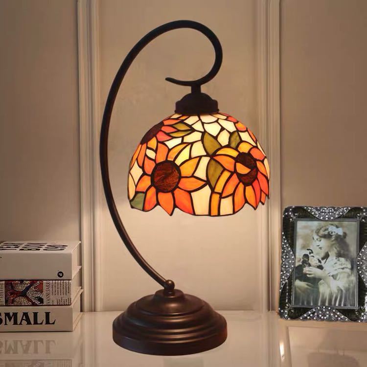 A009862ステンドグラスランプ 卓上スタンド 豪華テーブルランプ 卓上照明