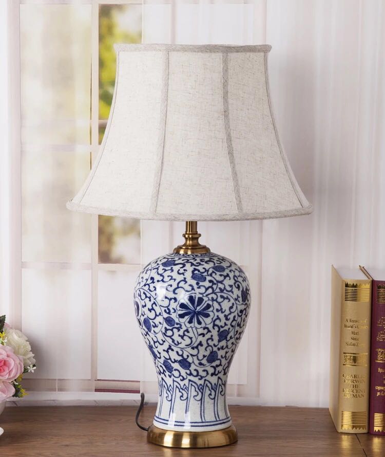 【商品仕様】■個口数：1 （〜40Wまで対応）■E26白熱球、電球型蛍光灯、LED電球使用可能■使用電球：1個（※電球は付属しておりません）石【商品サイズ（単位約mm）】■商品外寸：幅約40×高さ約67 (cm)※サイズの誤差は多少発生しま...