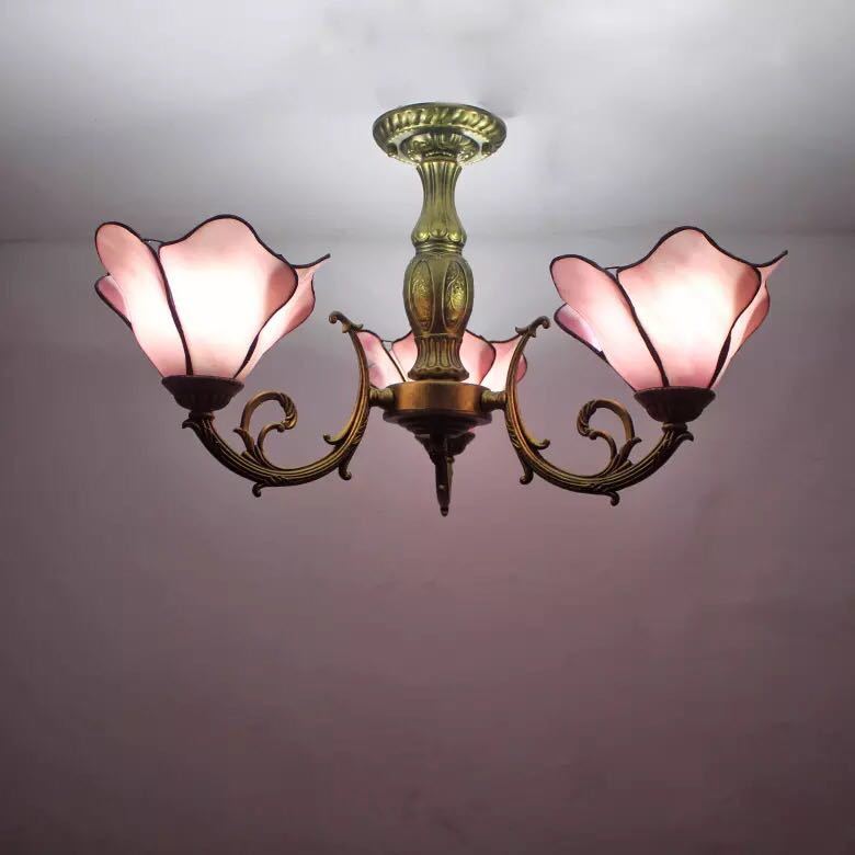 A045139ステンドグラス　ペンダントライト 豪華天井照明ステンドグラスランプ ガラス工芸品 電源直結タ..