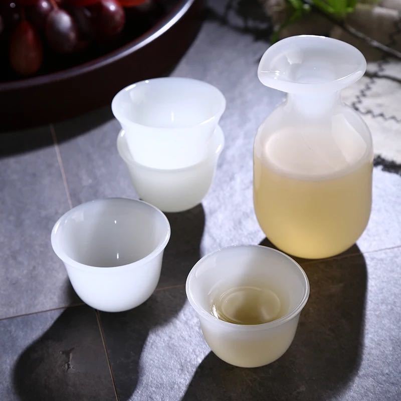 冷酒器セット玉磁器酒器徳利ぐい呑み盃日本酒のグラス冷酒器