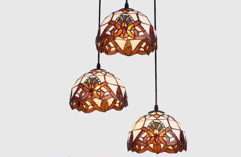 A039775ステンドグラス ペンダントライト 豪華天井照明ステンドグラスランプ ガラス工芸品． 電源直結..