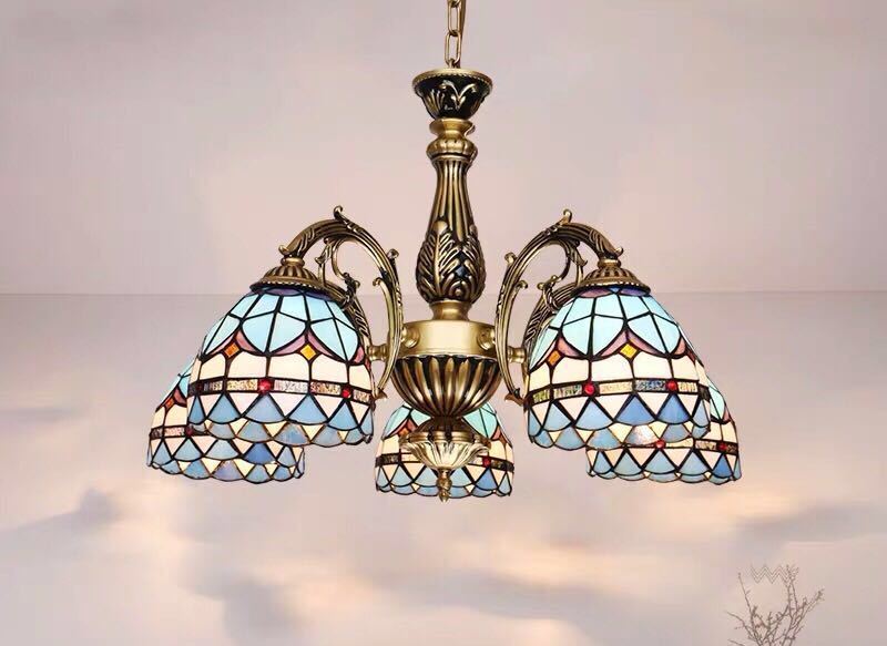 A019392ステンドグラス．ペンダントライト豪華天井照明ステンドグラスランプ ガラス工芸品 電源直結タ..