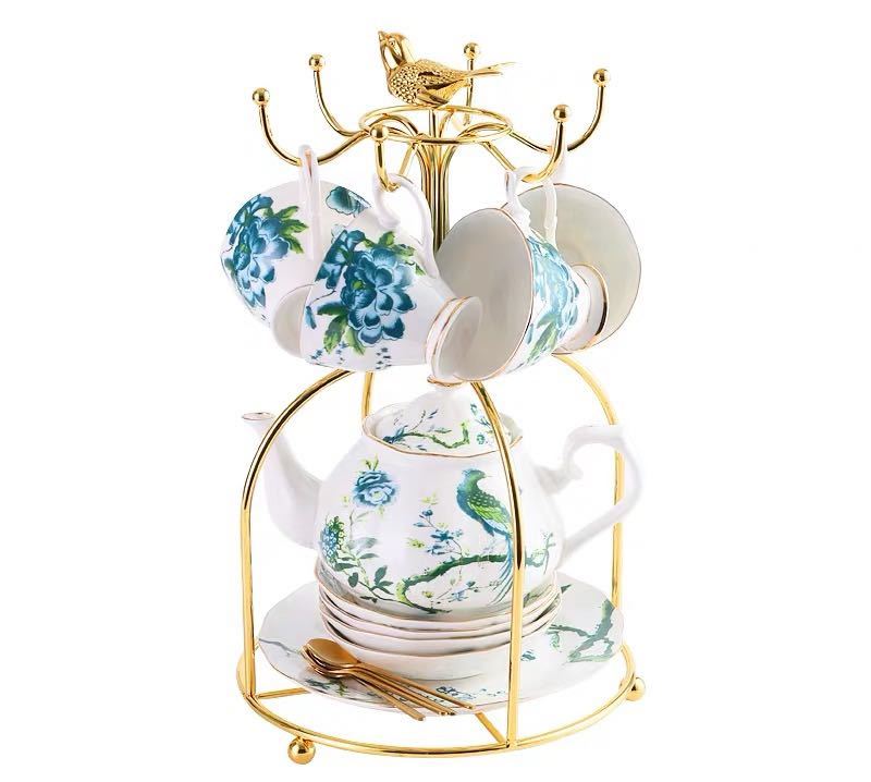 A042875ティー・コーヒーカップセット カップ＆ソーサー4客セット ．豪華カップ 陶磁器ティーセット