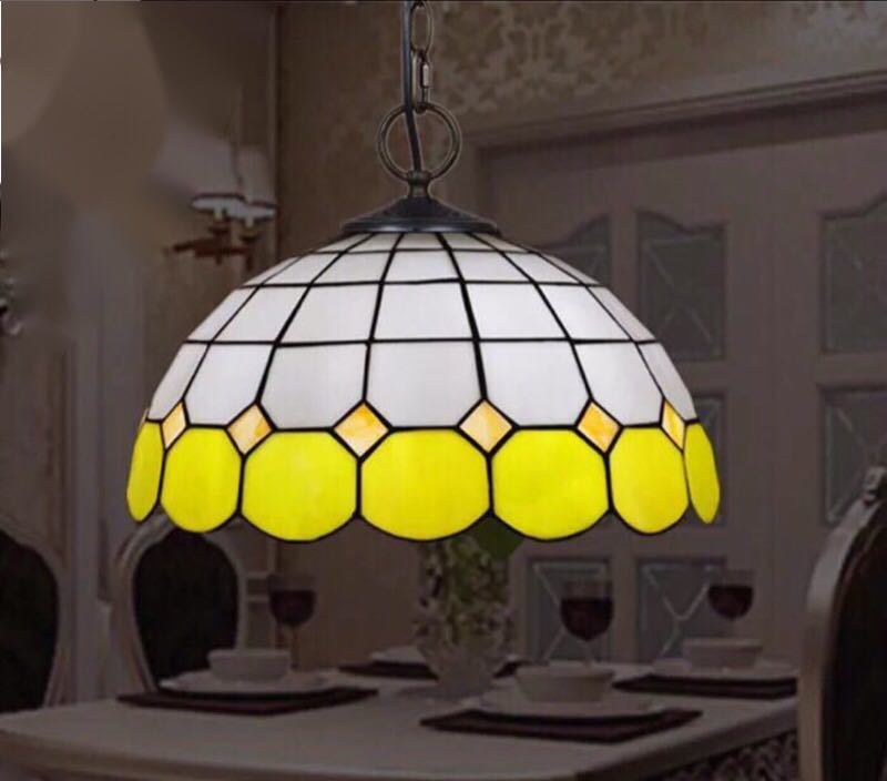 A015722ステンドグラス．ペンダントライト豪華天井照明ステンドグラスランプ ガラス工芸品 電源直結タ..