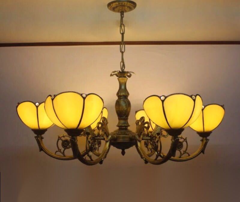 A046577ステンドグラス．ペンダントライト豪華天井照明ステンドグラスランプ ガラス工芸品． 電源直結..