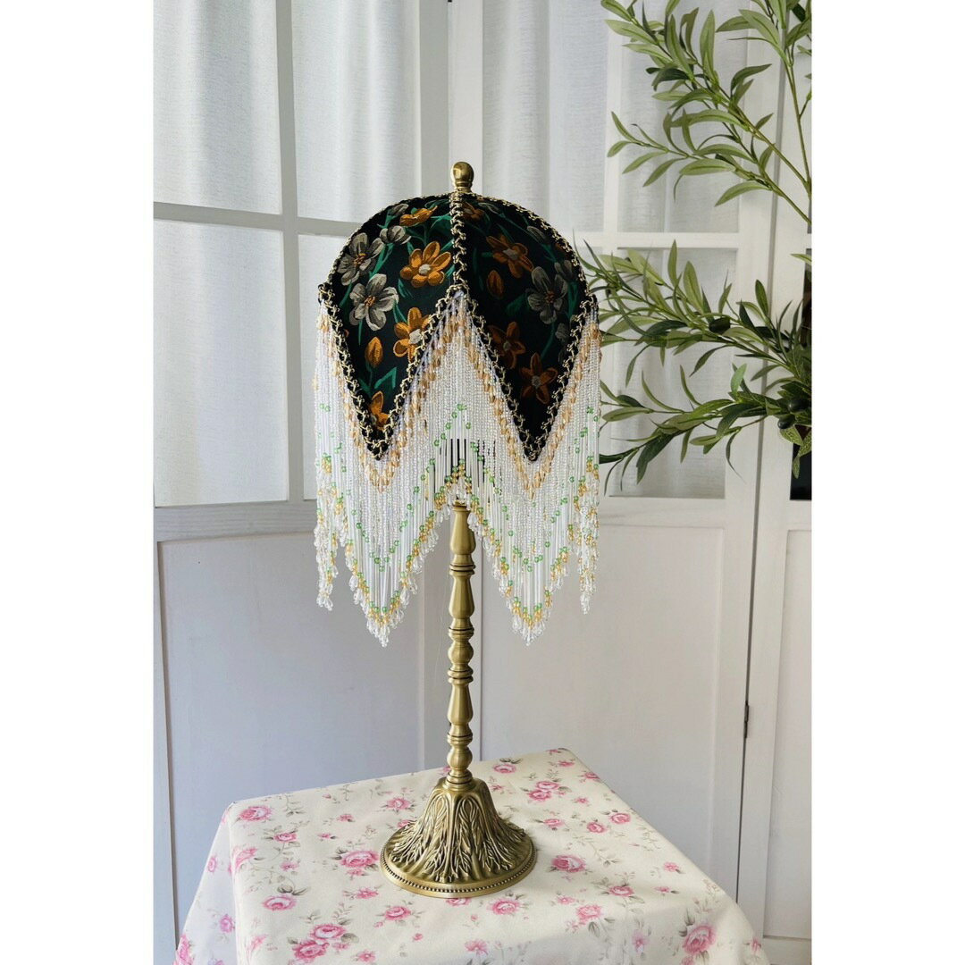 A032451高級照明スタンドライト テーブルランプ デスクライト姫系雑貨 花柄刺繍ステンド