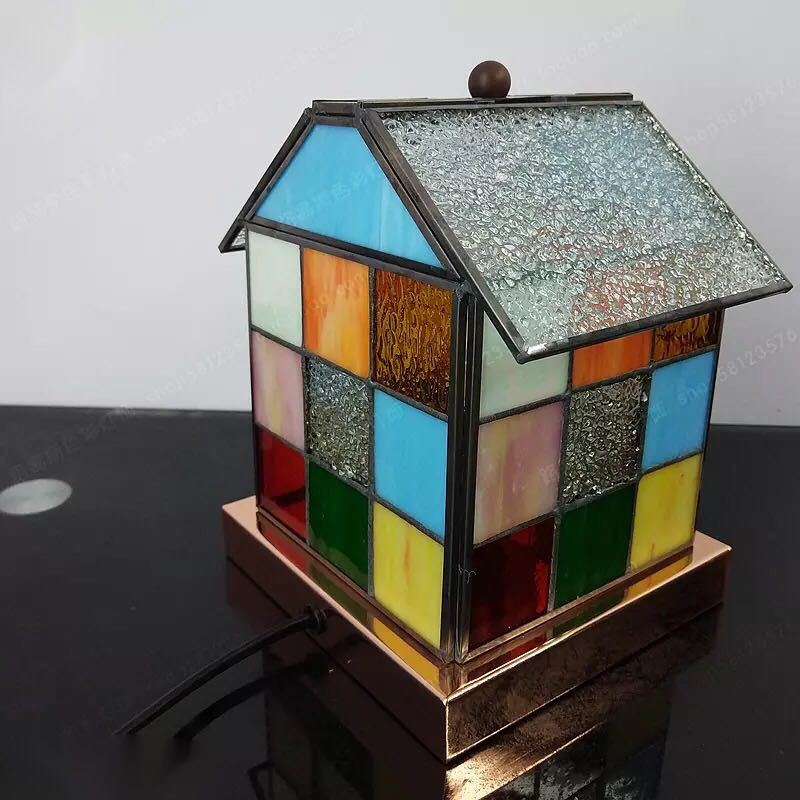 A013406ステンドグラスランプ 卓上スタンド 豪華テーブルランプ 卓上照明 ガラス工芸スタンド