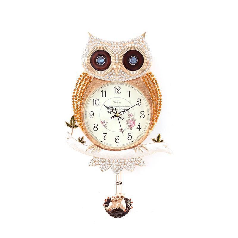 【商品詳細】人気の掛け時計★飾るだけでぐーっとお部屋がオシャレな空間になります！目を引くデザイン。インテリアのアクセントに★お部屋の時を刻む、特別な1台...。大事な方へのプレゼントで贈ってみてはいかがでしょうか？☆☆★★★★★★★★★★★...