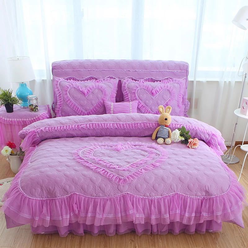 商品サイズ・組成について（カバー4点セット)【素材】ポリエステル　100％ベッドパッド1点 ：150x200x45 （cm）掛布団カバー1点： 約200x230 （cm）枕カバー2点： 約48x74cm★購入後のキャンセルは、ご遠慮ください。★検品のため開封してある場合があります。★複数ご注文の場合やお急ぎの場合は必ず事前に納期のお質問をお願いいたします。注意事項1、ご利用のPC環境により、実際の商品と色が異なる場合がございます。予めご了承ください。2、新品未使用品ですが、外箱に初期からのスレ、剥げ歪みなどあります。3、海外品ですので、気にされる方はご遠慮下さい。4、この商品は、購入後発送まで7~9日程度を要しますので、ご理解の上ご購入頂きますようお願い致します，お急ぎの方はご注文をご遠慮ください5、素材の色・風合いなど、ディスプレーにより、一部写真と実物が異なる場合がございますので、あらか じめご了承ください。上記理由の返品交換は承ることが出来ませんので予めご了承くださいませ