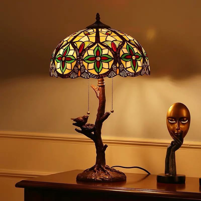A009405ステンドグラスランプ 卓上スタンド ．豪華テーブルランプ