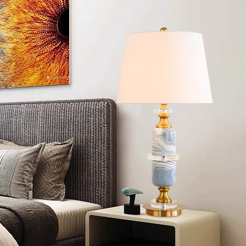 【商品仕様】■個口数：1 （〜40Wまで対応）■E26白熱球、電球型蛍光灯、LED電球使用可能■使用電球：1個（※電球は付属しておりません）■商品外寸：幅約35 ×高さ約67.5 (cm)※サイズの誤差は多少発生します。ご了承下さい。★購入...