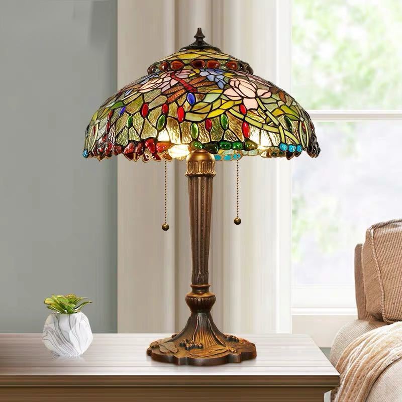 A010187高級ステンドランプ 豪華ステンドグラス アンティーク　卓上銅スタンド 卓上照明　テーブルランプ