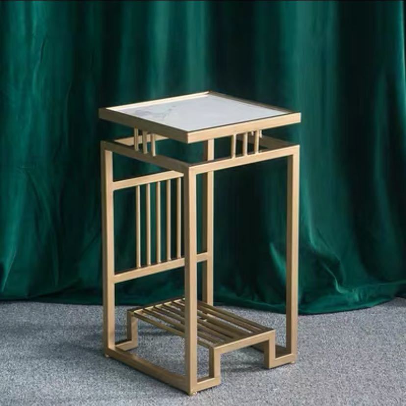 【商品仕様】本体寸法：32 ×32 × 60cm商品状態：新品x1点カラー：写真通り材質：アルミマグネシウム合金+人造大理石☆☆★★★★★★★★★★★★★☆☆◆お客様のご覧になっているモニター等により多少色が異なる場合がございます。あらかじめご了承ください。◆複数ご注文の場合やお急ぎの場合は必ず事前に納期のお質問をお願いいたします。◆サイズの誤差は多少発生します。ご了承下さい。◆当店は販売のみとなっておりますので、商品の使用方法等についてのお問い合わせにはお答え出来ません。☆☆★★★★★★★★★★★★★☆☆■ご注意：※ 金属土台には溶接や研磨の工程はすべて手作りのため、細かいところまで完璧にはできないので、お客様の理解とご協力をお願いします!※色味の違い、小さなキズ・汚れなどがある場合もございますがご了承ください。注意事項1、こちらの商品は海外製の新品です。撮影時の照明やPC環境によって実際の商品と色が違う場合があります。2、輸入品で日本語の説明がない場合があり、サポートもございませんので商品知識のある方のみ御注文下さい。3、製品のデザイン・仕様は改良の為、予告なく変更する場合がございます。4、ご注文について 代引き引き換え、局留めは受け付けておりません。5、取り扱っている商品は、海外・アジア製品になります。きちんと全ての商品の検品をしておりますが、日本製に比べると作りが甘い場合があります。完璧を求められる方は御注文をお控えください。6、初期不良、輸送中の破損等は返金対応させて頂きます。その際はご到着から2日以内にご連絡をお願い致し7、新品未使用品ですが、外箱に初期からのスレ、剥げ歪みなどあります8、この商品は、購入後発送まで8日程度を要しますので、ご理解の上ご購入頂きますようお願い致します上記理由の返品交換は承ることが出来ませんので予めご了承くださいませ。