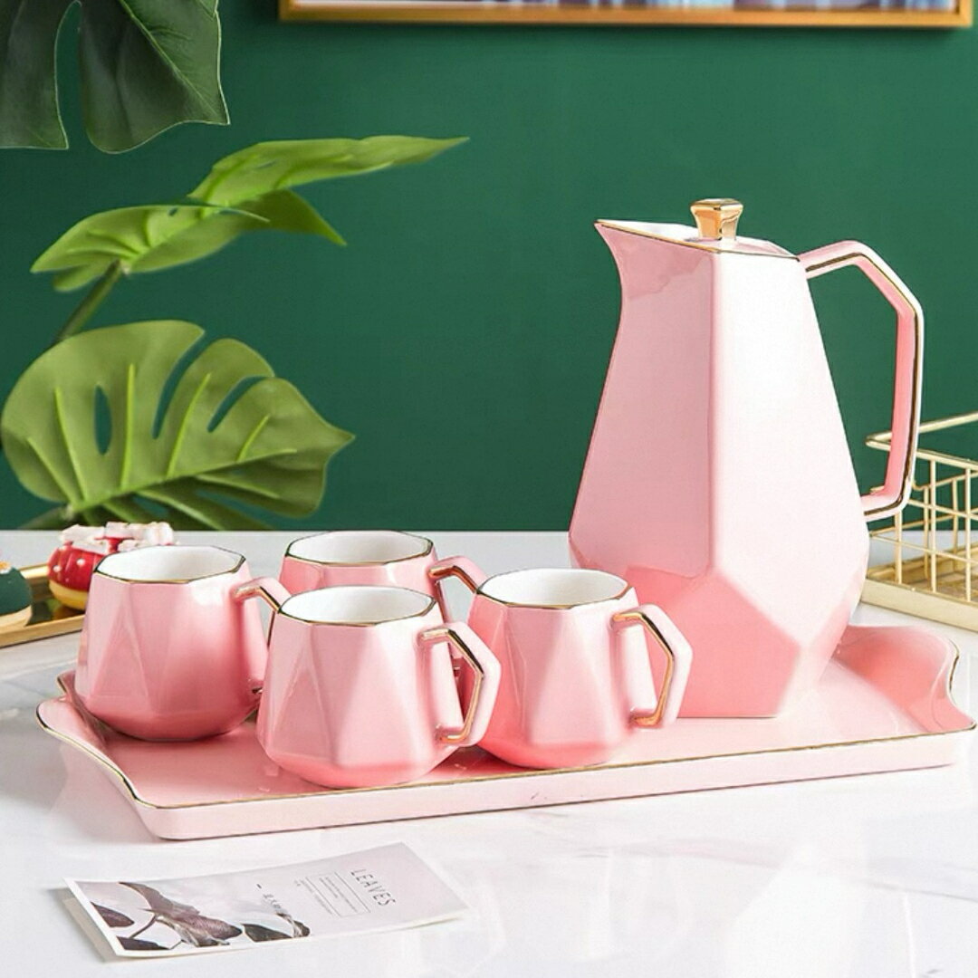 A064374北欧風ピンク ティーセット カップコップ ティーポット トレイ付き 高級感