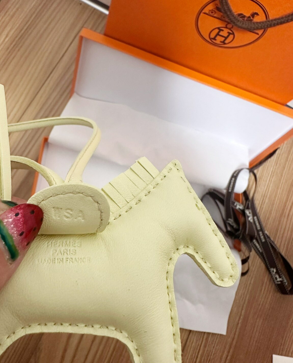 A064069 HERMES エルメス ロデオ PM ジョーヌミルトン アニューミロ(ラム) バッグチャーム W刻印 新品(HERMES Rodeo PM Jaune Milton Agneau Milo bag charm [2]