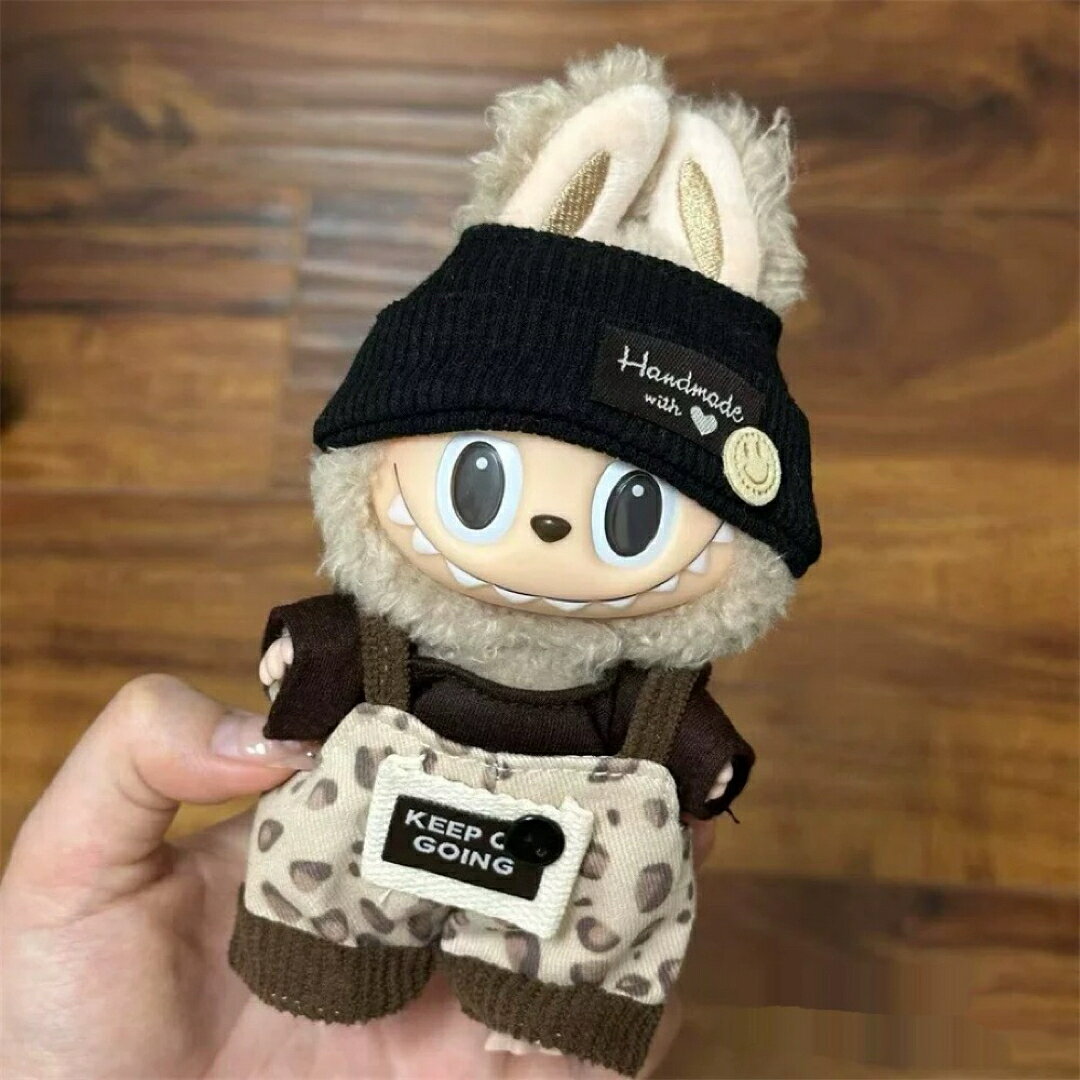商品説明 POPMARTポップマート&nbsp;LABUBU&nbsp;ラブブ商品は着替えのみ、labubu本体を付いてないです。人形は含まれません。セット内容☆帽子☆トップス☆サロペット※丁寧にお作りしていますが、素人ハンドメイド品の為縫い目のズレ、歪み、よれ等がある場合がございます。ご了承頂ける方のみご購入お願い致します。&nbsp;[備考]※こちらの商品は受注生産品の為、ご注文後のキャンセル、変更はお受けできません。※こちらの商品は受注生産品の為、出荷までに8営業日程必要になります。※お急ぎの場合は必ず事前に在庫確認を行って下さい。