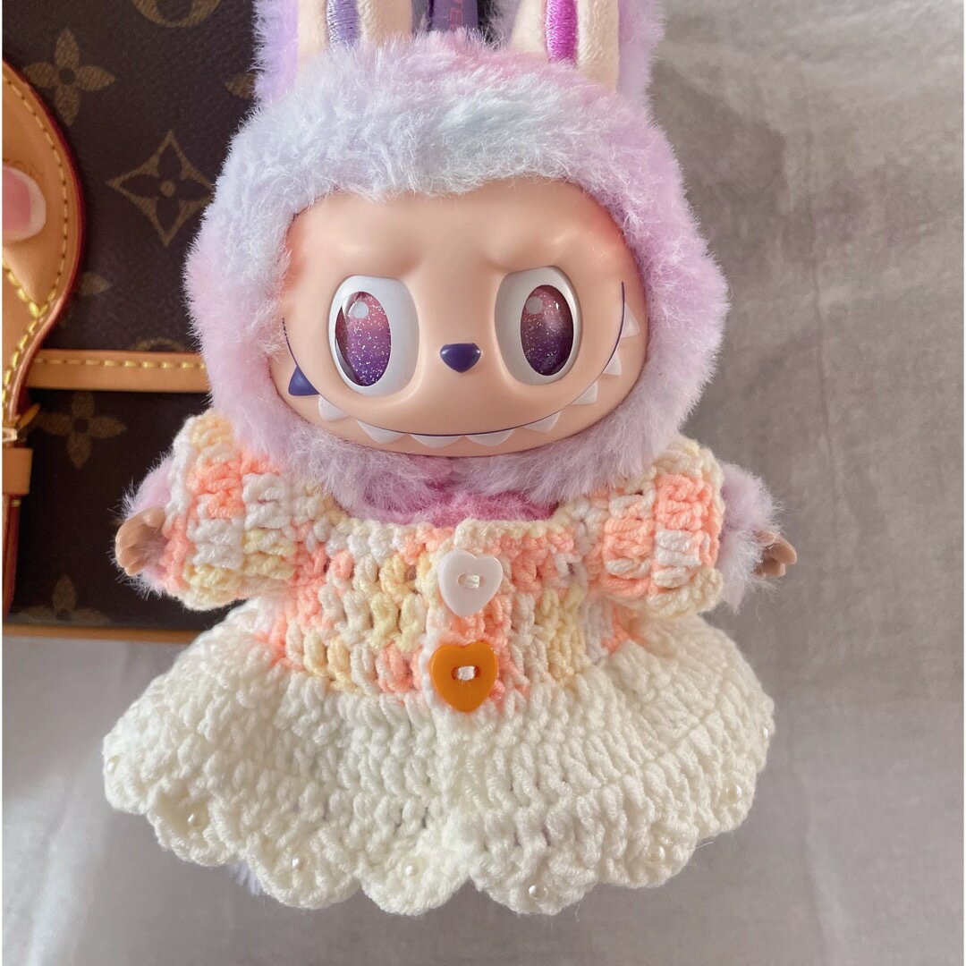 A065619新品 可愛いワンピース labubuラブブぬいぐるみ服17cm着せ替え着ぐるみ