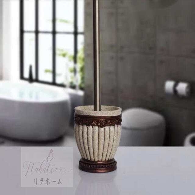 商品説明 トイレのお掃除するのも楽しくなりそう！お手入れしやすいアクリル素材です。セットで揃えても素敵ですね。【サイズ】ブラシ入れ：約φ12.5×H20cm　ブラシ：長さ35cm重さ：1キロ　注意事項1丶ご利用のPC環境により、実際の商品と色が異なる場合がございます。予めご了承ください。2丶新品未使用品ですが、外箱に初期からのスレ、剥げ歪みなどあります。3、海外品ですので、気にされる方はご遠慮下さい。4丶この商品は、購入後発送まで7日程度を要しますので、ご理解の上ご購入頂きますよう願い致します5丶この商品は、全て手作り手描きの製品のため、商品により重量・形状の歪み・個体差、釉薬の掠れ、 針穴のような凹み、滲み、色とび、黒点、多少の傷・欠け、突起、ざらつき、濃淡差、色ムラなどがある 場合がございますが不良商品ではございません。 素材の色・風合いなど、ディスプレーにより、一部写真と実物が異なる場合がございますので、あらか じめご了承ください。上記理由の返品交換は承ることが出来ませんので予めご了承くださいませ。