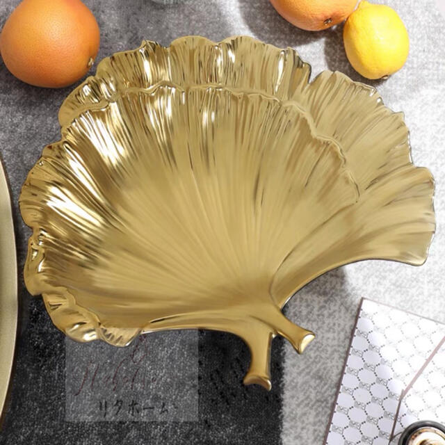 商品説明 【商品説明】 ■材質：陶瓷器サイズ：33x31x9（cm)★購入後のキャンセルは、ご遠慮ください。★検品のため開封してある場合があります。★複数ご注文の場合やお急ぎの場合は必ず事前に納期のお質問をお願いいたします。注意事項1丶ご利用のPC環境により、実際の商品と色が異なる場合がございます。予めご了承ください。2丶新品未使用品ですが、外箱に初期からのスレ、剥げ歪みなどあります。3、海外品ですので、気にされる方はご遠慮下さい。4丶この商品は、購入後発送まで7日程度を要しますので、ご理解の上ご購入頂きますようお願い致します5丶この商品は、全て手作り手描きの製品のため、商品により重量・形状の歪み・個体差、釉薬の掠れ、 針穴のような凹み、滲み、色とび、黒点、多少の傷・欠け、突起、ざらつき、濃淡差、色ムラなどがある 場合がございますが不良商品ではございません。 素材の色・風合いなど、ディスプレーにより、一部写真と実物が異なる場合がございますので、あらか じめご了承ください。上記理由の返品交換は承ることが出来ませんので予めご了承くださいませ。