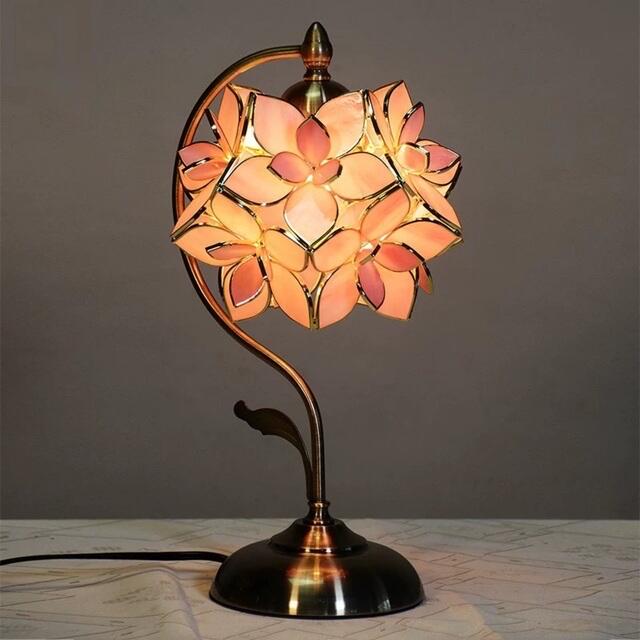 A011828高級ステンドランプ 豪華ステンドグラス アンティーク　卓上照明．テーブルランプ