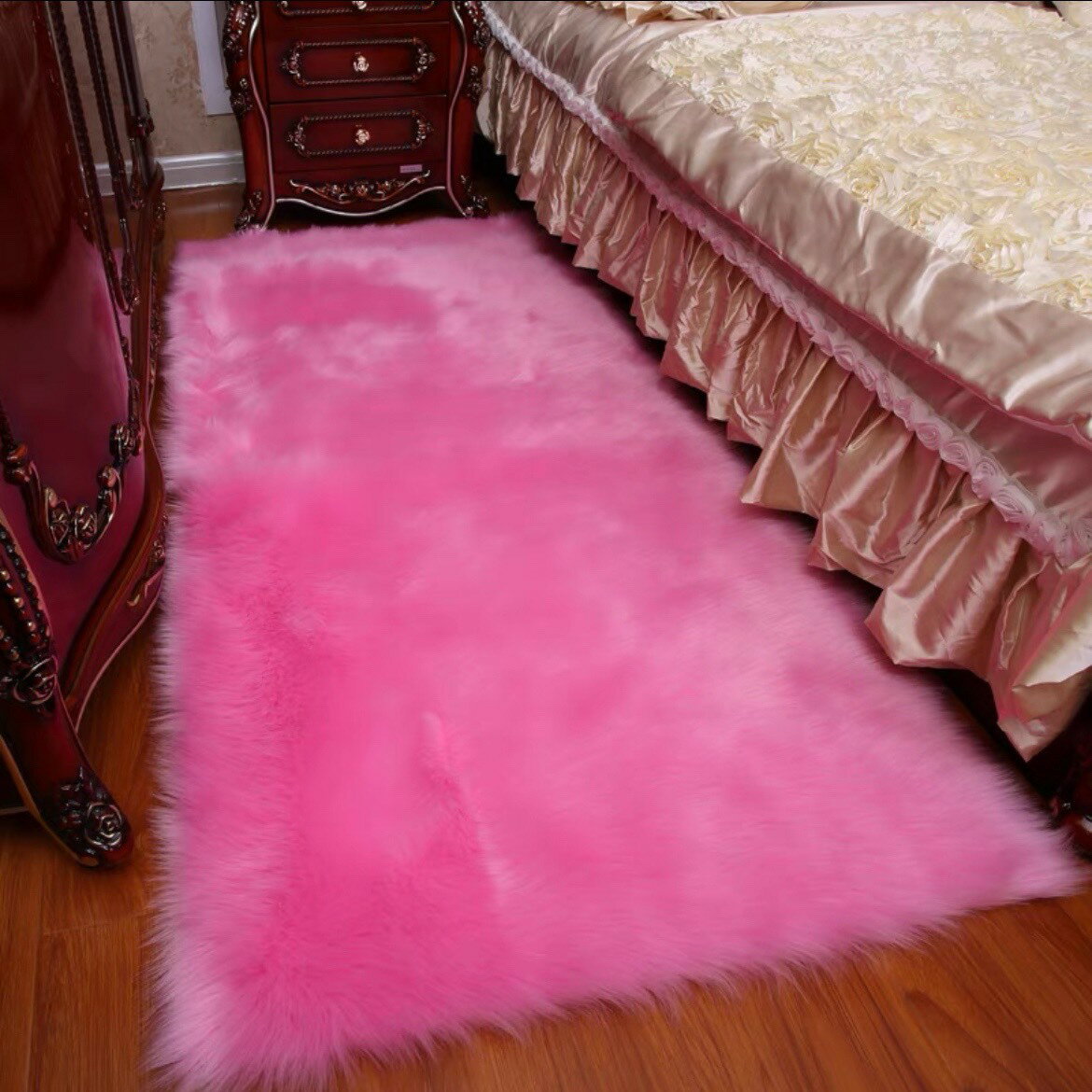 フェイクムートンラグマット洗える！もこもこ・ふわふわのファーラグ ラグマット サイズ：60x120cm素材：ポリエステル100％ 洗濯可（30度以下）乾燥機不可ドライクリーニング不可サイズオーダー可能です※本製品は生産過程におきまして、生地...