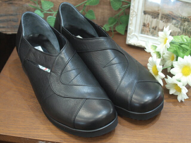 【Put's プッツ】幅広4Eコンフォート 2110【カラー：ブラック】【本革スリッポン サイドゴア スリッポン カジュアルシューズ】