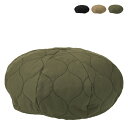 商品名 Onion Quilting Beret（オニオンキルティングベレー） ブランド名 BASIQUENTI（ベーシックエンチ） 商品の特徴 軍モノ定番の軽くて暖かいオニオンキルトを帽子に落とし込み ふんわりぬくもり生地感で単色なのに小技の効いてるベレー帽 汚れてもすぐ手洗いが可能でお手入れも楽チンな清潔アイテム 帽子内側には消臭と抗菌効果に優れたデオサニーラベルを搭載 おでこにあたるスベリ（汗止め）部には吸水速乾の素材を採用 頭のサイズ サイズ調整用金具アジャスター付きフリーサイズ(57-59cm) カラー 3色展開（1.ブラック 2.ベージュ 3.オリーブ） 機能 1.手洗い可能 2.消臭効果 3.抗菌効果 4.吸水速乾スベリ（汗止め） 素材 ポリエステル100%（アジャスター部分：表 / ナイロン100％ 裏 / 綿100% 裏地：ポリエステル70% レーヨン30%） 生産国 中国 配送方法 宅配便もしくは小型宅配便（宅急便コンパクト）をご指定ください。 カテゴリ 玉ねぎキルト 軍モノ ライナー ゆったり ベレー帽 画家 コロン 手洗い 冬用 コンパクト 秋冬 かわいい ギフト プレゼント ふわふわ 軽い ゴルフ ワーク ミリタリー サイクリング アウトドア