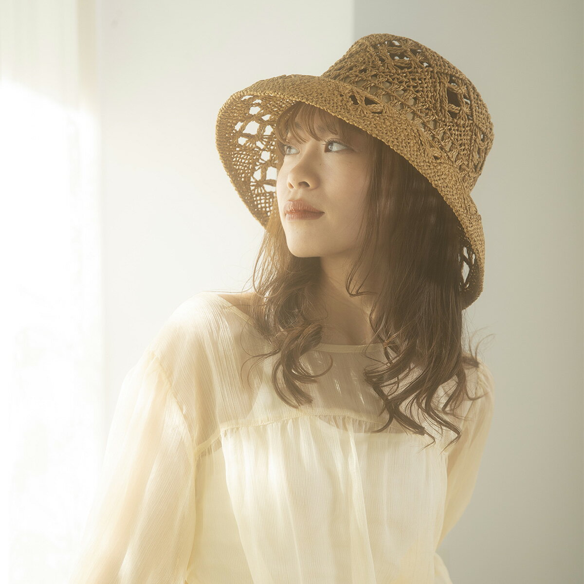 【抗菌 消臭】ソエリラ Paper Inner Roll Hat ペーパー インナー ロール ハット 帽子 つば広 麦わらハット 透かし編み ナチュラル リゾート ビーチ 春夏 プレゼント ギフト コンパクト キャペリン ベルハット 散歩 レディース フリーサイズ 全3色 lcx-m47719 誕生日