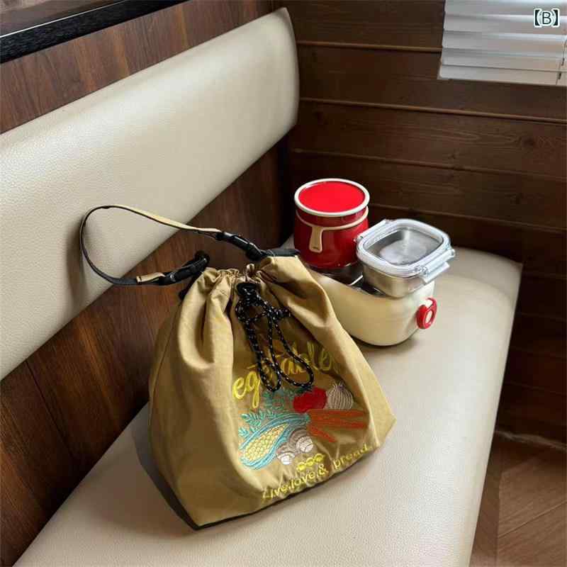 かわいい トートバッグ ハンドバッグ 刺繍入り ランチ ボックス バッグ ハンドバッグ ポータブル大容量 オフィスワーカー 断熱 学生 ライス 付き