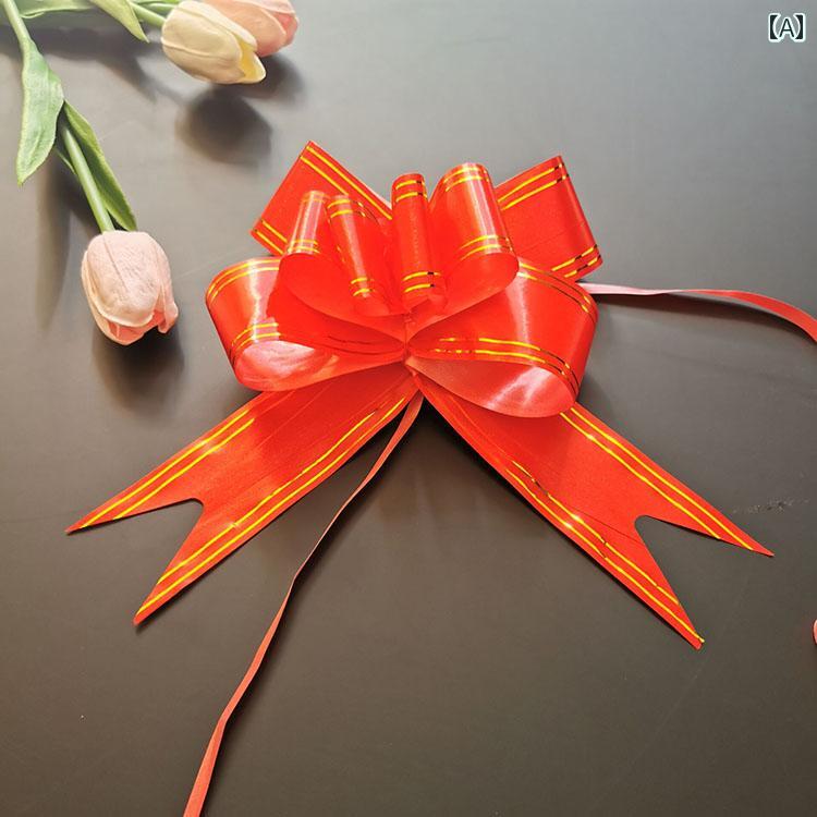 ギフト用に リボン ラッピング 大きい 手 描きの 花の 弓の ギフト ボックスの 誕生日の 休日の ケーキ..