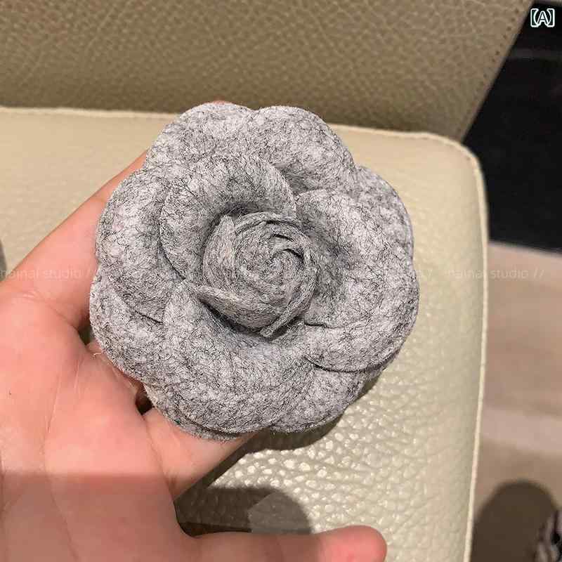 ブローチ コサージュ パーティー 椿の ブローチ 硬い 質感 とても 良い エレガントの レトロ 花の 高級 スーツ コート ピン