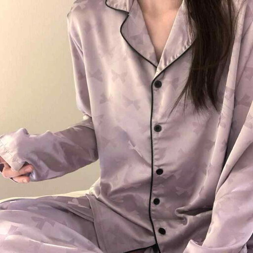 シルク パジャマ レディース 紫の 氷の シルクの 長袖の ズボンの スーツ 女性 春秋 2025 高級 プリントの ホーム 服の 春と 夏 シルク パジャマ レディース 紫の 氷の シルクの 長袖の ズボンの スーツ 女性 春秋 2025 高級 プリントの ホーム 服の 春と 夏