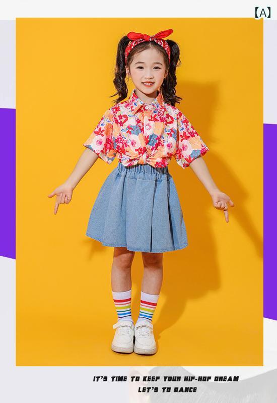 ストリート　子供　ダンス 小学校の 運動 会の 開会 式用の 子供用 チアリーディング パフォーマンス ..