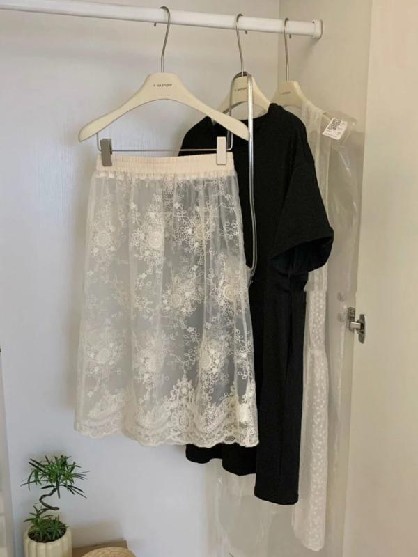 ブラ　レース　下着 レトロ 雰囲気の スカート レース フック フラワー 万能 ミドル 丈 重ね 着 シース..