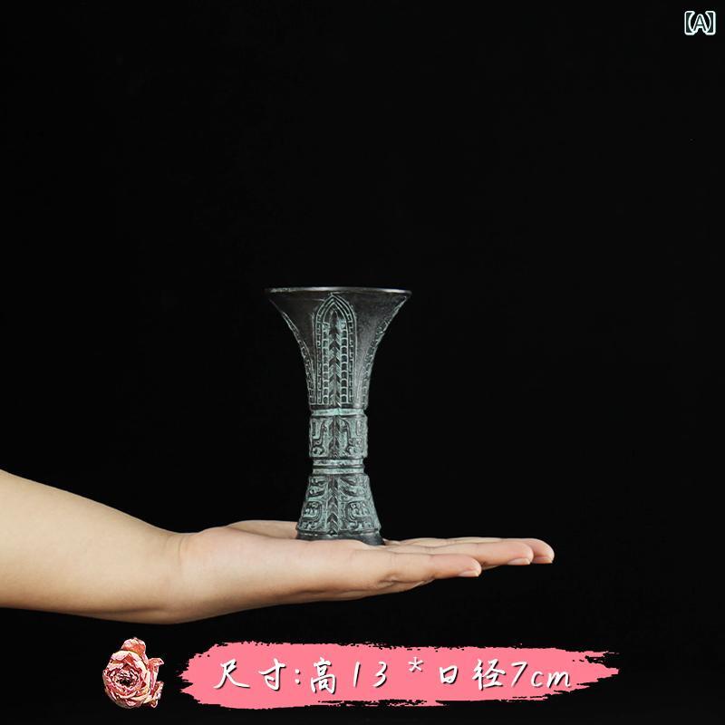 アンティーク 雑貨 飾り アンティークブロンズ フラワー ゴブレット 銅製 ホームデコレーション ギフト 花瓶 インサート 映画や テレビの ウェディング 小道...