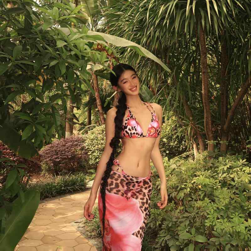 水着 レディース かわいい WHIMSY ピンク ヒョウ 柄 スイート クール プリント ホリデー スタイル セクシー ビキニ ストラップレス 水着 3点 セット