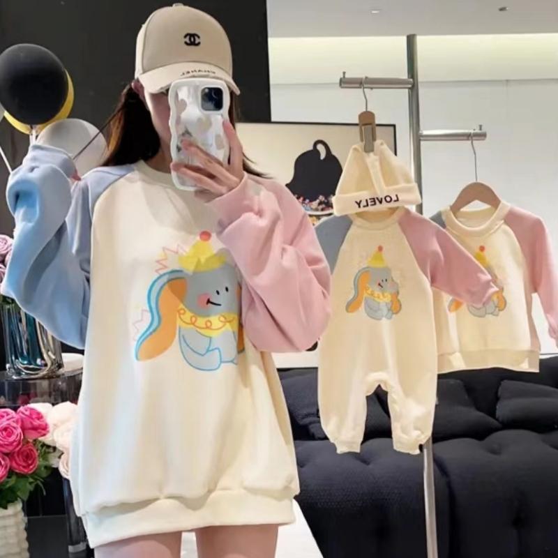 2024年の 辰年の 新年の 家族 3人 ドーパミン 親子の 服装 秋冬 スウェットシャツ 赤ちゃんの コート