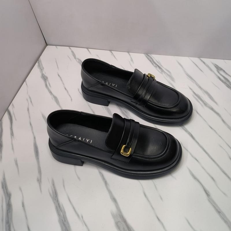 ローファー 女性用 レディースシングル シューズ 2025 春 スモール レザーシューズ 英国 風 ブラック ソフト ソール ワーク ローファー フラット スリッポン