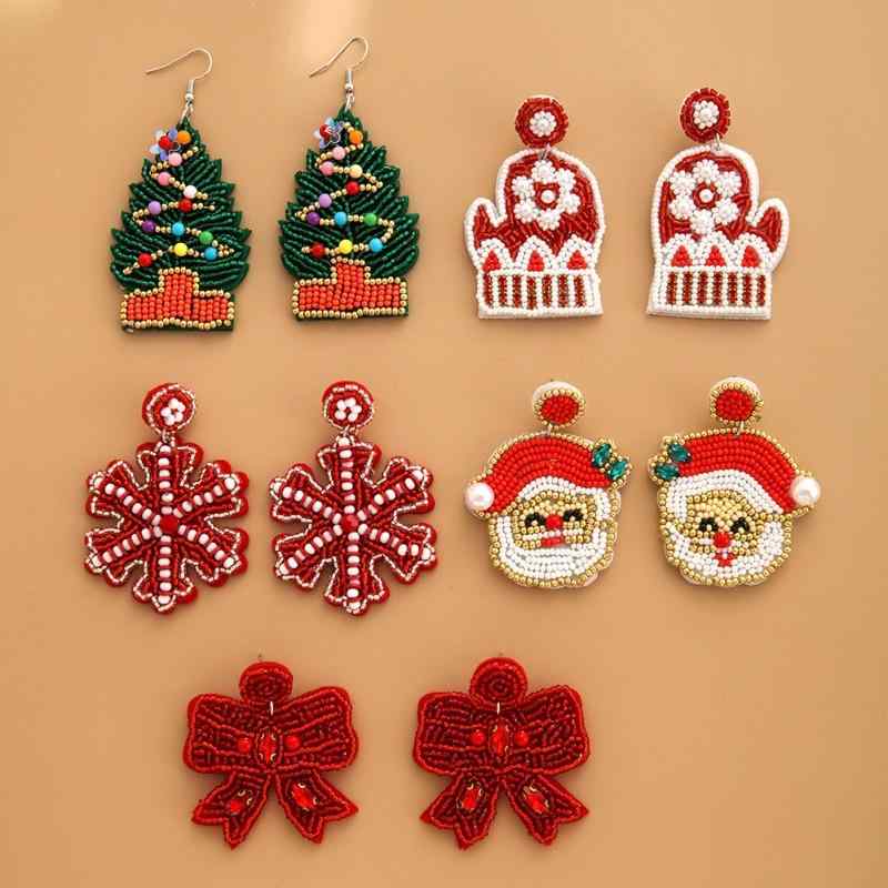 Tourmaline - クリスマス イヤリング 布 ビーズ 刺繍 雪の結晶 モチーフ 毛フェルト アクセサリー かわいい 冬 ファッション 華やか ディテール ホリデー シーズン ギフト アイデア 軽量 普段使い 通勤 通学 対応 シルバー トーン ゴ