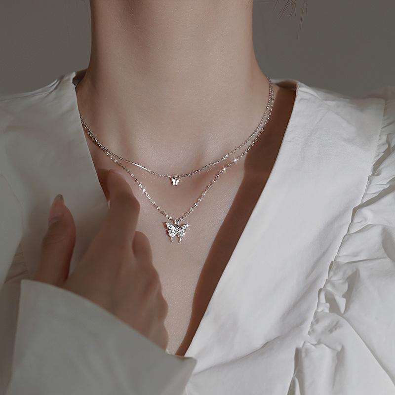 Rhinestone - ネックレス 女性用 レイヤード バタフライペンダント ユニーク コットン チェーン 耐久性 コスパ アクセサリー シルバー ゴールド 細身 軽量 日常使い