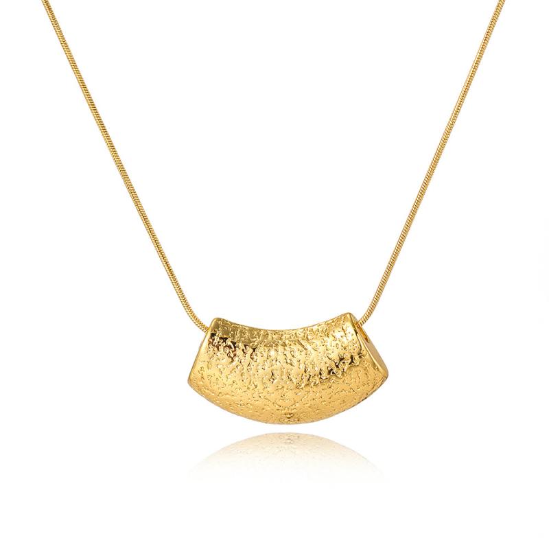 SWAROVSKI - ネックレス ローズゴールド チタン ステンレス ローズ モチーフ ペンダント 鎖骨チェーン 蛇骨チェーン 軽量 高級感 普段使い 女性用 かわいい ピンク系 アクセサリー 耐久性 不変色 細身 シンプル