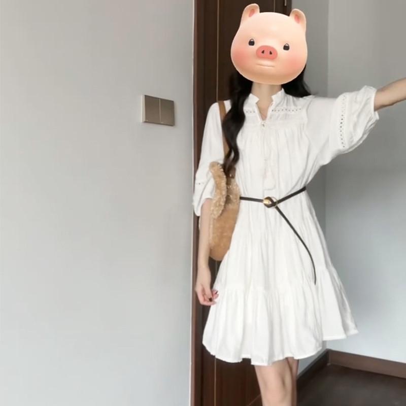樂天商城 - ワンピース レディース 夏 海辺 リゾート ショート丈 ホワイト フレンチスタイル 小柄向け 軽やか 女性用 ドレス バカンス 普段使い 綿素材 伸縮性 Vネック 膝上丈 爽やか コーデ