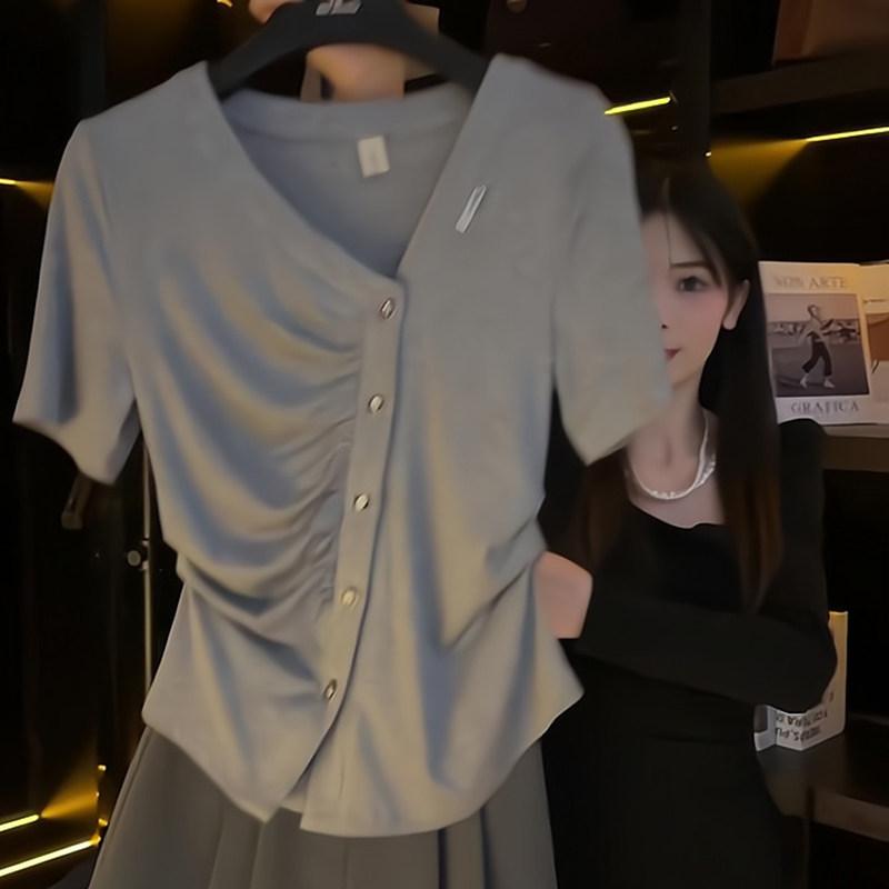Tシャツ 女性用 グレー プリーツ ショートスリーブ 夏 ストリート ファッション セクシー 質感 スリム トップス 軽量 伸縮性 吸湿速乾 フェミニン スタイル カジュアル