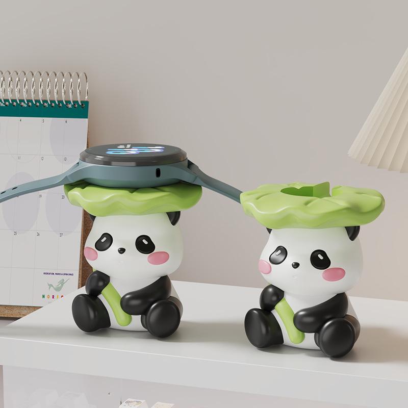 置物 レディース かわいい パンダ 腕時計 充電スタンド 卓上 収納 小物入れ 整理棚 ベッドサイド インテリア雑貨 スマホスタンド フィギュア おしゃれ キャラクター 飾り物 雑貨 癒しグッズ 多機能 収納ボックス 玄関 リビング 書斎 デスク周り 整 riverpaddy-11660439 リバーパディ パッケージ画像