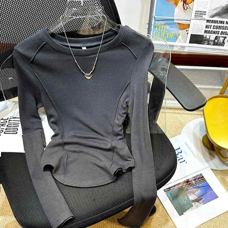 Rakuten - Tシャツ レディース 長袖 魚骨柄 春秋 インナー スリムフィット スリム見せ ショート丈 丸首 切り替え カジュアル レイヤード コットン混 柔軟素材 日常使い