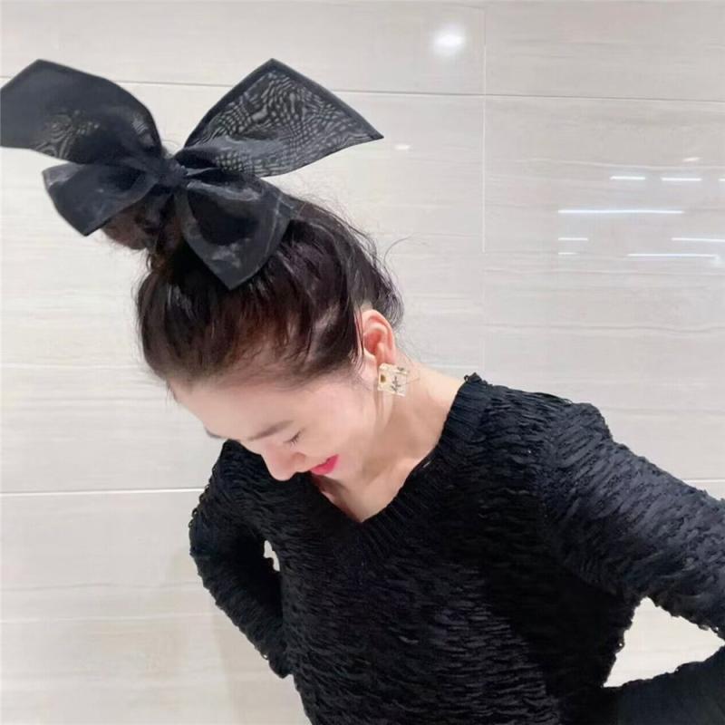 ヘアアクセサリー 黒 オルガンジー 蝶結び ヘアゴム ポニーテール リング ヘアバンド リボン かわいい フェミニン 女性用 日常使い 軽量 伸縮性 髪飾り 大型 ドーナツ バン