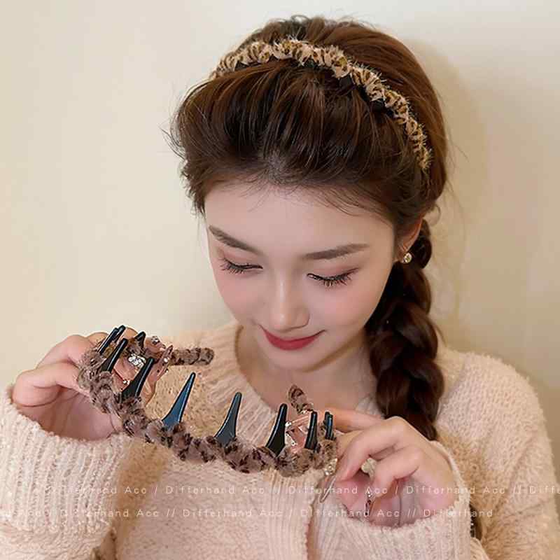 女性用 ヘアバンド 秋冬 ヒョウ柄 ウェーブ 高頭頂 洗顔専用 歯付き 滑り止め ヘアアクセサリー スキンケア 伸縮性 軽量 日常使い