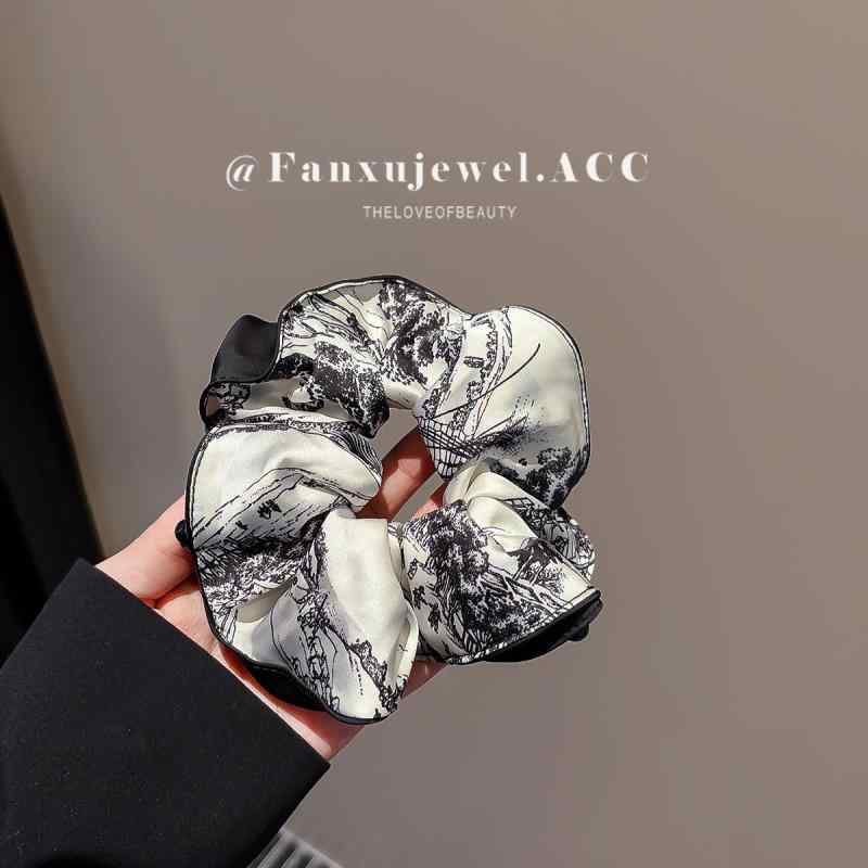 ヘアゴム 女性用 墨絵柄 サテン ポニーテール用 ドーナツ型 髪飾り 日常使い 光沢素材 スタイリングアクセサリー・スタイル: 復古/宮廷・カテゴリ: ヘアゴム・カラー展開: 水墨画